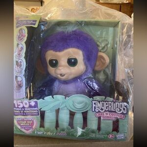 Fingerlings Care N' Cuddles Monkey NEW